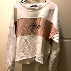 Abercrombie & Fitch sweater